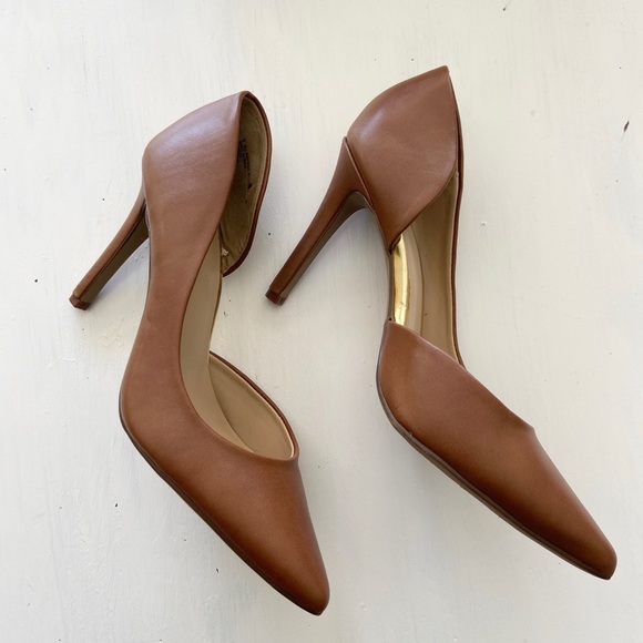 Merona Shoes - Merona Brown Faux Leather Pump Stilletoes
